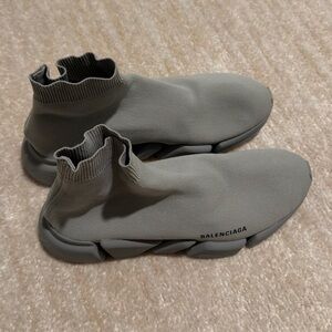 Balenciaga Light Grey Sneaker with Logo